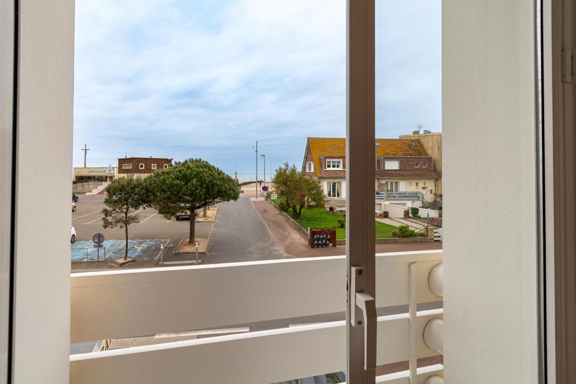 Hotel De La Plage Courseulles-sur-Mer Kültér fotó