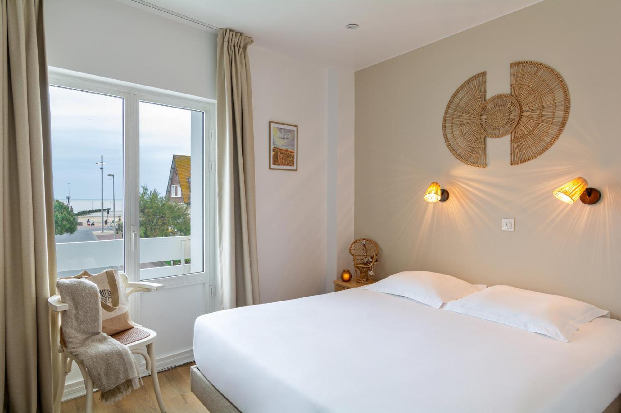 Hotel De La Plage Courseulles-sur-Mer Kültér fotó